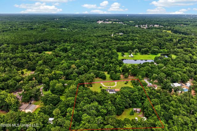 13239 Old Woolmarket Road, Biloxi, MS 39532