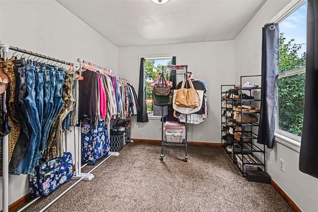 215 S Lincoln Avenue, Three Rivers, MI 49093