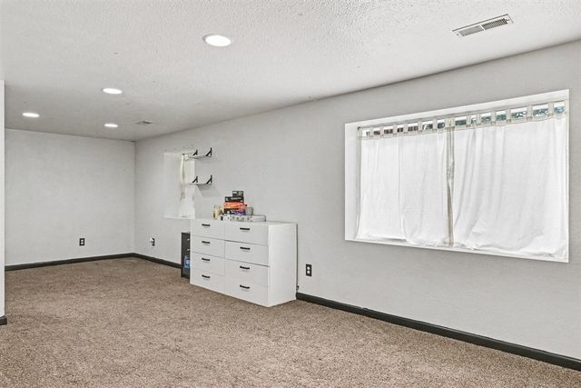 215 S Lincoln Avenue, Three Rivers, MI 49093