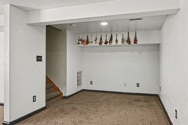 215 S Lincoln Avenue, Three Rivers, MI 49093