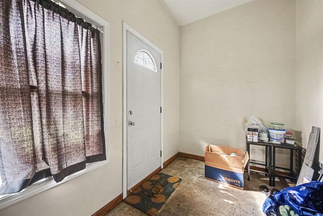 215 S Lincoln Avenue, Three Rivers, MI 49093