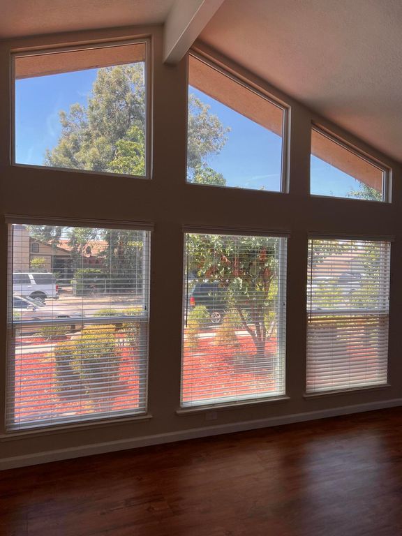 Image 11 of property listing at 3136 W Austin Way, Fresno, CA 93722