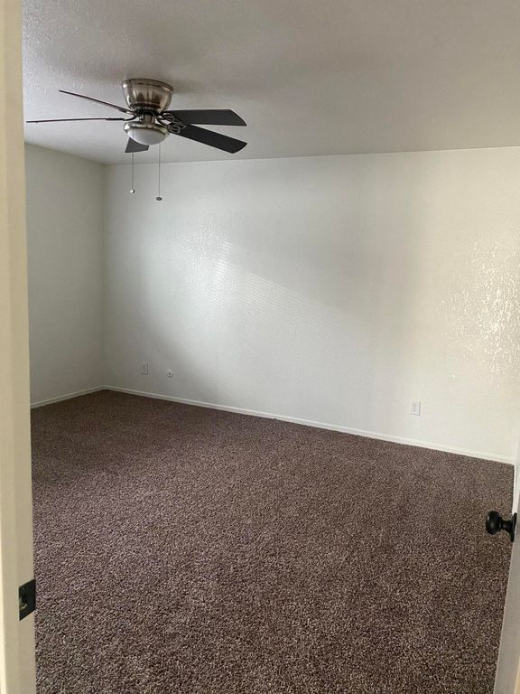Image 17 of property listing at 3136 W Austin Way, Fresno, CA 93722