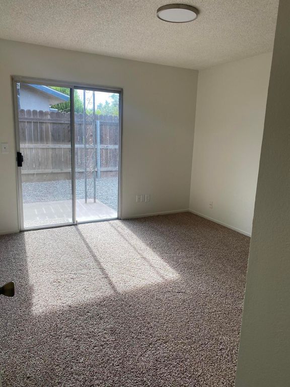 Image 43 of property listing at 3136 W Austin Way, Fresno, CA 93722