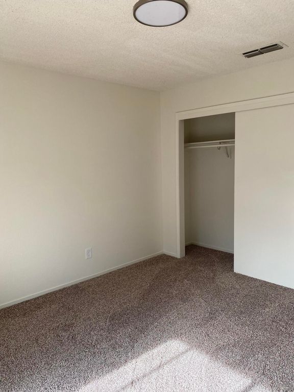 Image 44 of property listing at 3136 W Austin Way, Fresno, CA 93722