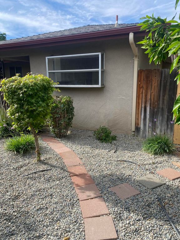 Image 45 of property listing at 3136 W Austin Way, Fresno, CA 93722