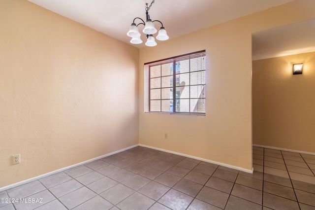 8448 E Corinthian Drive, Tucson, AZ 85715