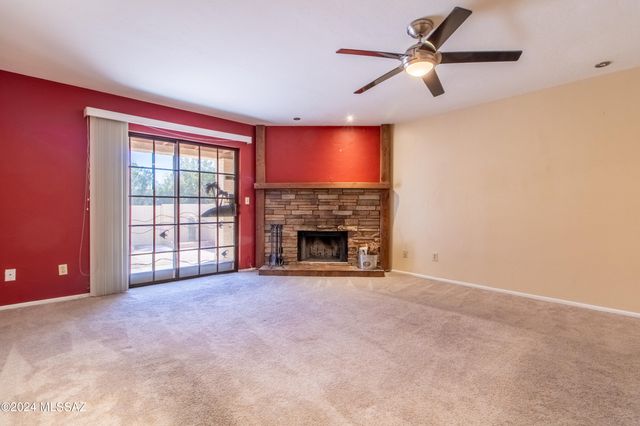 8448 E Corinthian Drive, Tucson, AZ 85715