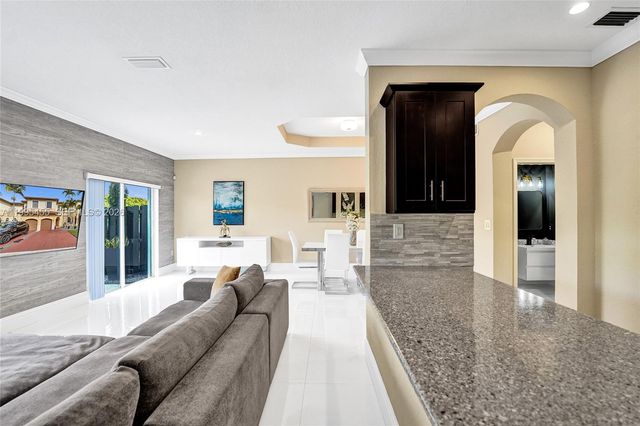 5144 SW 141st Ter, Miramar, FL 33027