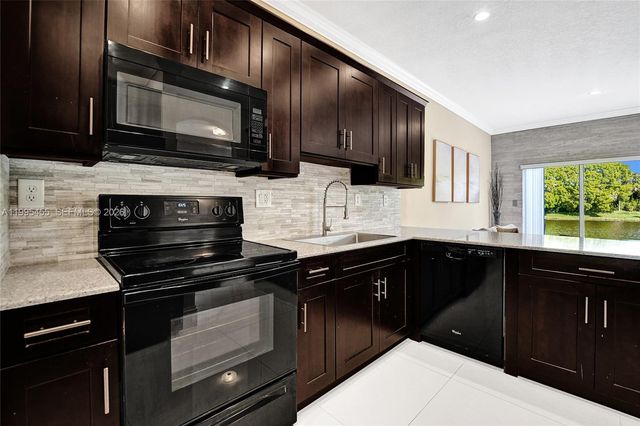 5144 SW 141st Ter, Miramar, FL 33027