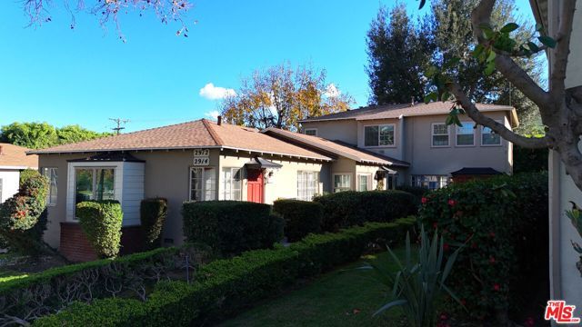 2912 W Riverside Drive, Burbank, CA 91505