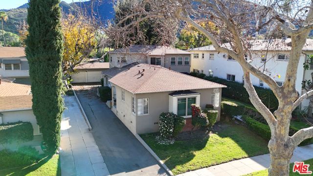 2912 W Riverside Drive, Burbank, CA 91505