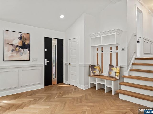 22-35 Radburn Road, Fair Lawn, NJ 07410