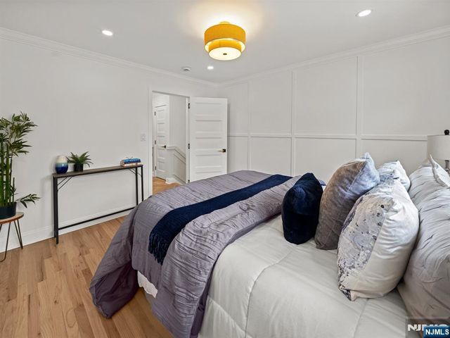 22-35 Radburn Road, Fair Lawn, NJ 07410