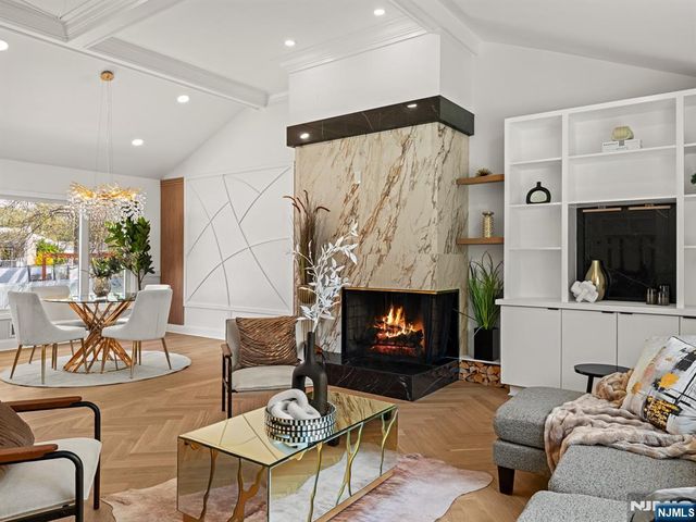 22-35 Radburn Road, Fair Lawn, NJ 07410