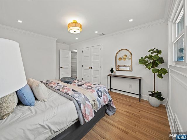 22-35 Radburn Road, Fair Lawn, NJ 07410