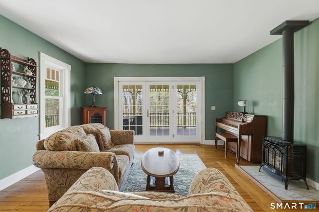 104 Putnam Road, Pomfret, CT 06259