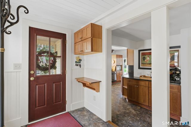 104 Putnam Road, Pomfret, CT 06259