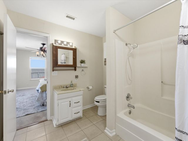 707 Marco Drive, Runaway Bay, TX 76426