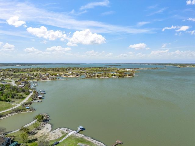 707 Marco Drive, Runaway Bay, TX 76426