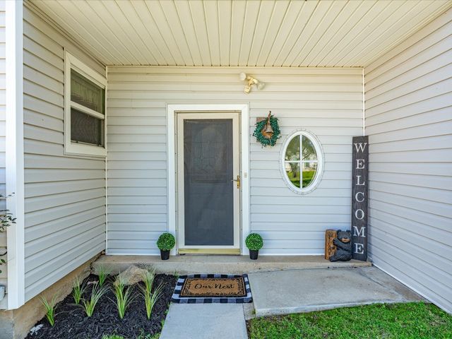 707 Marco Drive, Runaway Bay, TX 76426