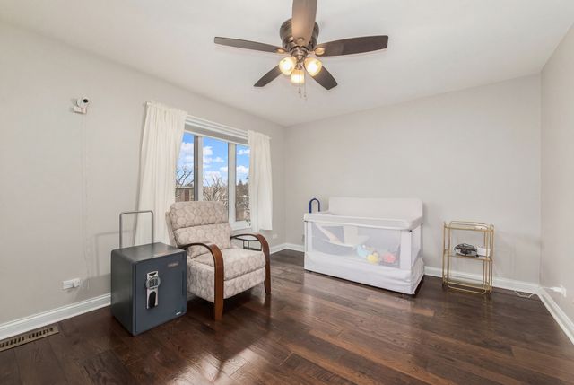 49 Park Lane 49, Park Ridge, IL 60068