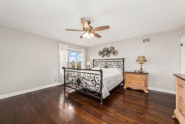 49 Park Lane 49, Park Ridge, IL 60068