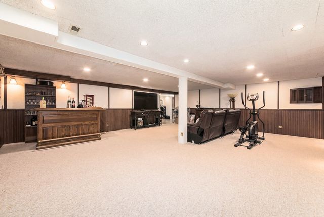 49 Park Lane 49, Park Ridge, IL 60068