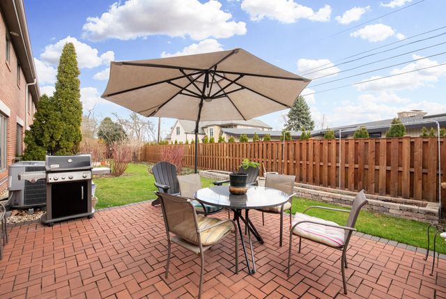 49 Park Lane 49, Park Ridge, IL 60068