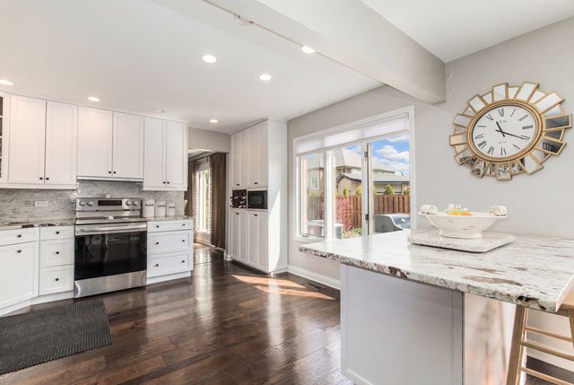 49 Park Lane 49, Park Ridge, IL 60068