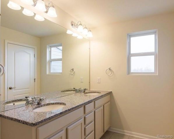 24792 IVY Lane, Novi, MI 48375