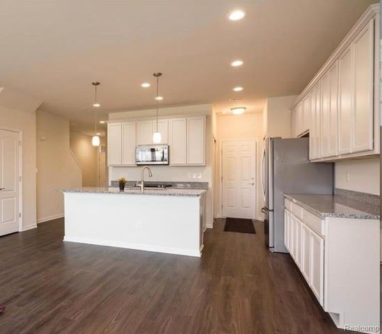 24792 IVY Lane, Novi, MI 48375