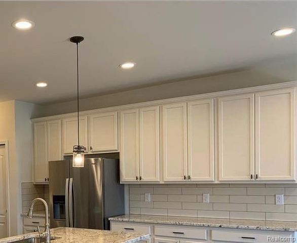 24792 IVY Lane, Novi, MI 48375