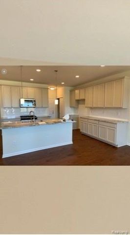 24792 IVY Lane, Novi, MI 48375