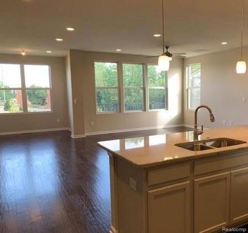 24792 IVY Lane, Novi, MI 48375