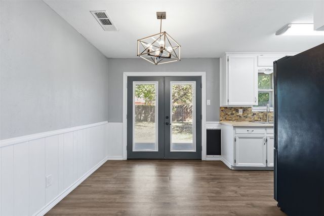 1420 Laurel Lane, Cleburne, TX 76033