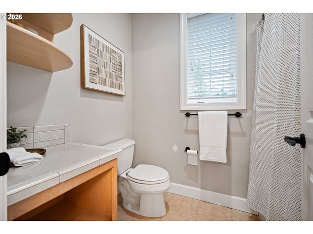 124 POMPANO Rd, Woodland, WA 98674