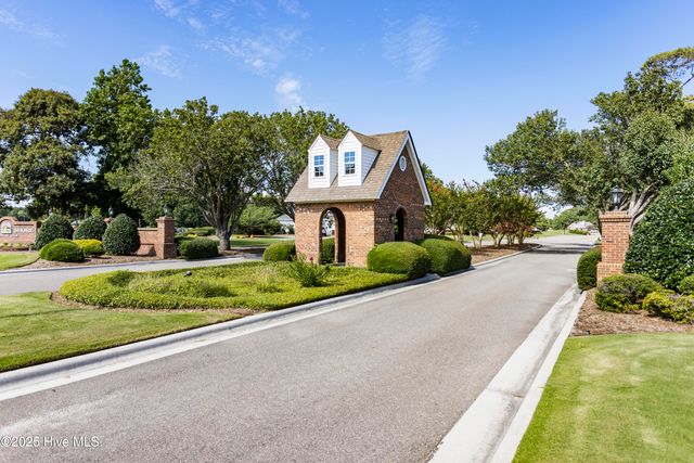 106 N Shore Drive, Sneads Ferry, NC 28460