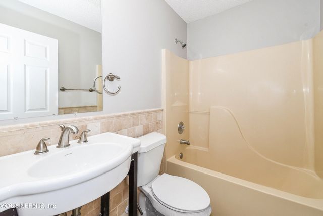 8155 TEATICKET Drive, Jacksonville, FL 32244