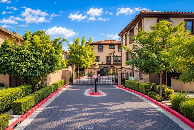 656 W Huntington, Arcadia, CA 91007