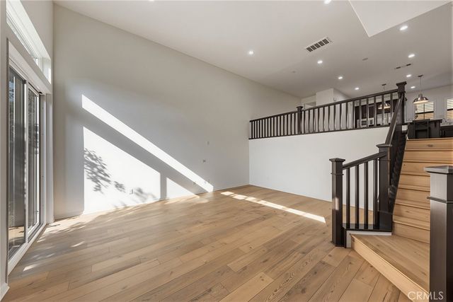 656 W Huntington, Arcadia, CA 91007