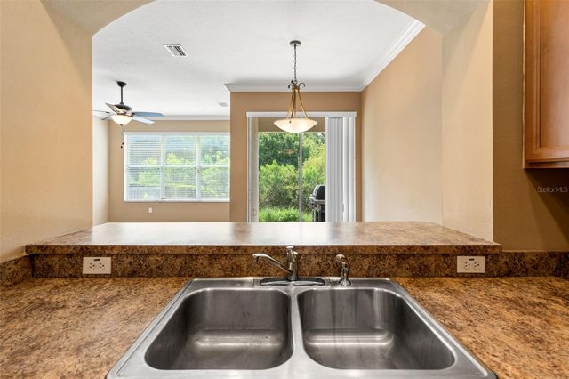 2052 PARK CRESCENT DRIVE, Land O Lakes, FL 34639