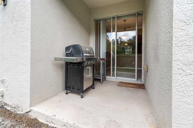 2052 PARK CRESCENT DRIVE, Land O Lakes, FL 34639