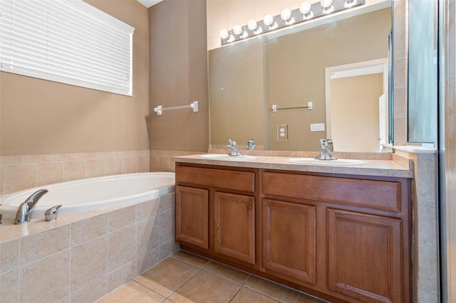 2052 PARK CRESCENT DRIVE, Land O Lakes, FL 34639