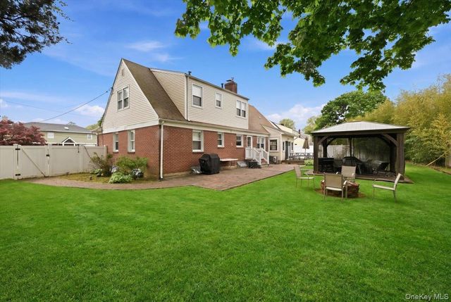 336 Princeton Street, Westbury, NY 11590