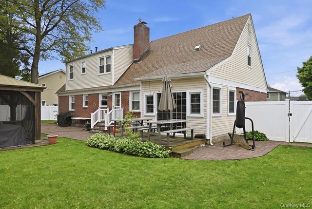 336 Princeton Street, Westbury, NY 11590