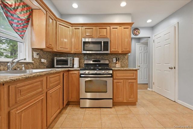 336 Princeton Street, Westbury, NY 11590