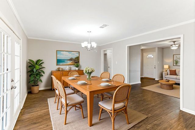 127 Talisman Street, Lake Jackson, TX 77566