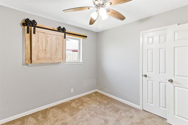 127 Talisman Street, Lake Jackson, TX 77566