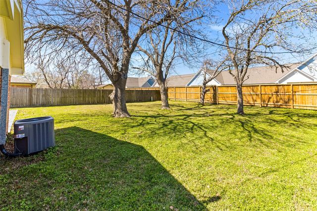 127 Talisman Street, Lake Jackson, TX 77566